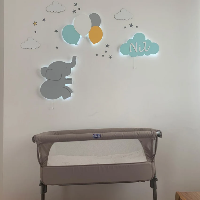 Lámpara de pared elefante con globos