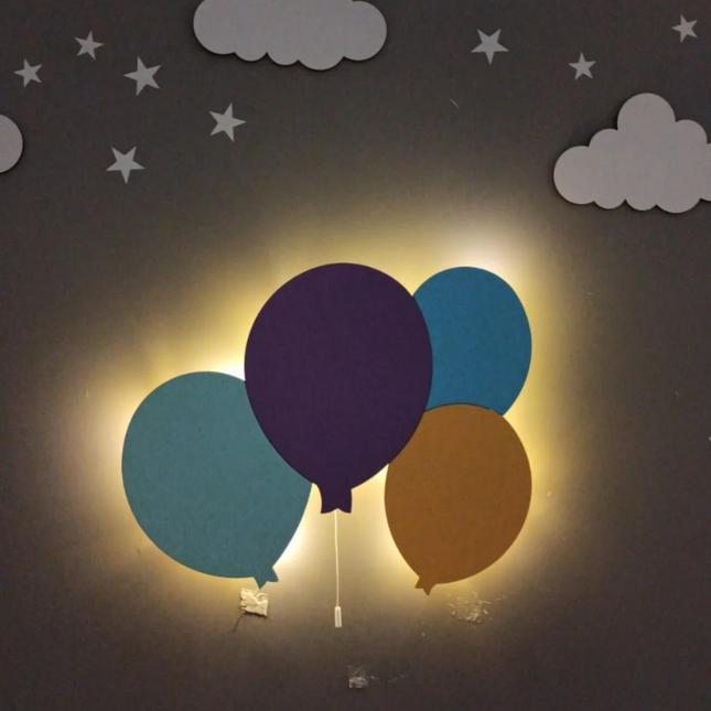 Lámpara de pared elefante con globos