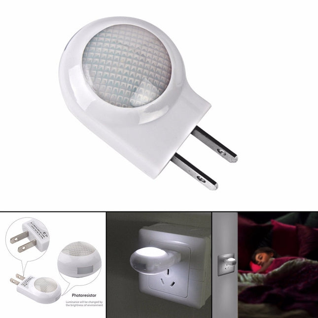 Mini luz enchufe con sensor automático