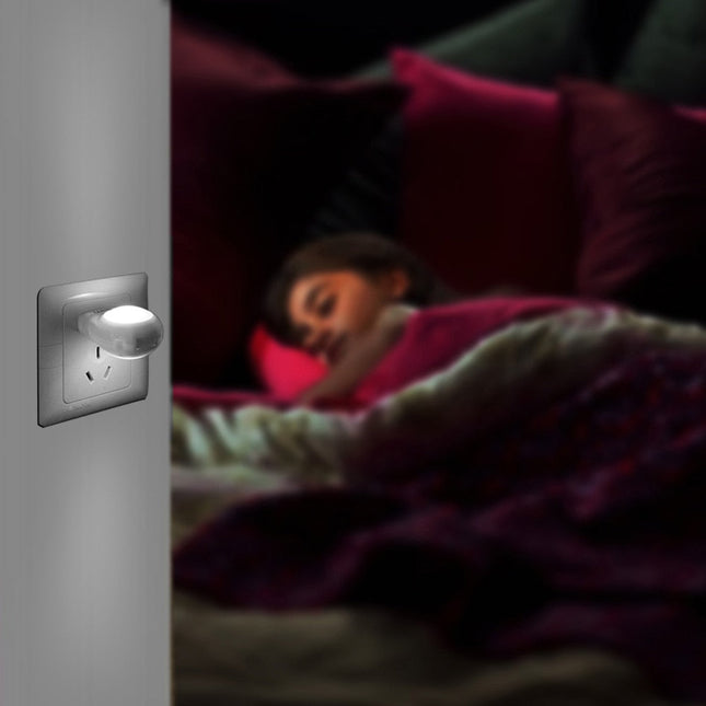 Mini luz enchufe con sensor automático