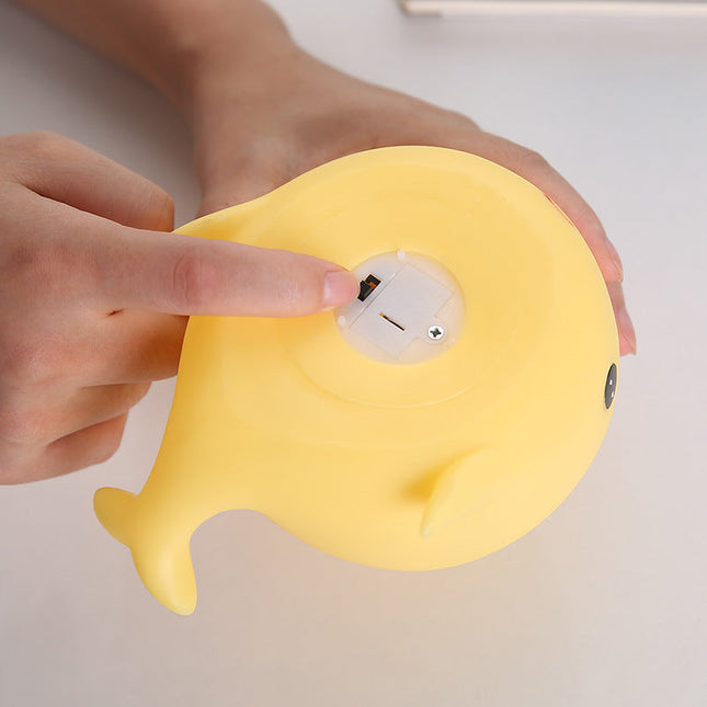 Luz quitamiedos infantil ballena recargable