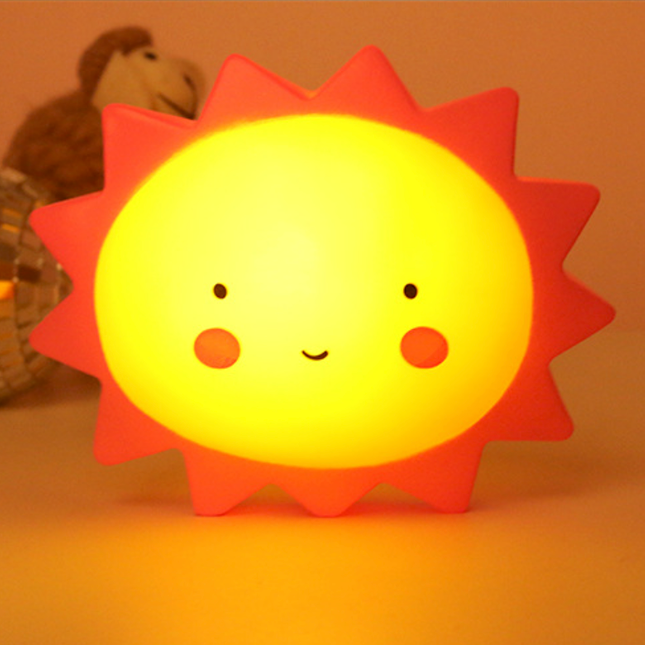 Lámpara de noche infantil forma sol