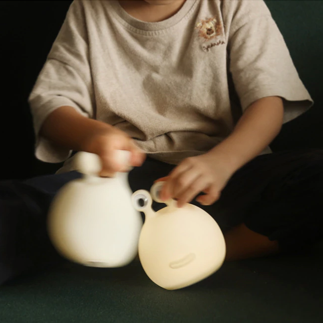 Luz de lactancia táctil recargable